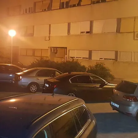 Apartment Bal Split